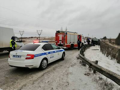 Под Нижним Тагилом в ДТП погибли два человека и пострадал ребенок - nakanune.ru - Россия - Свердловская обл.