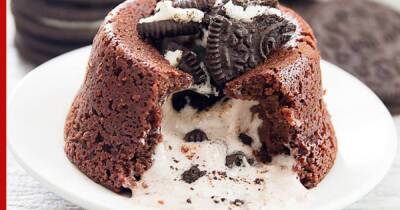 30 минут на кухне: шоколадные кексы с жидкой начинкой - profile.ru