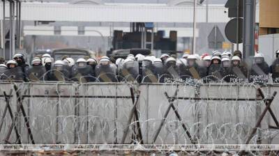 В Польше пообещали при необходимости применить оружие против беженцев - belta.by - Белоруссия - Польша