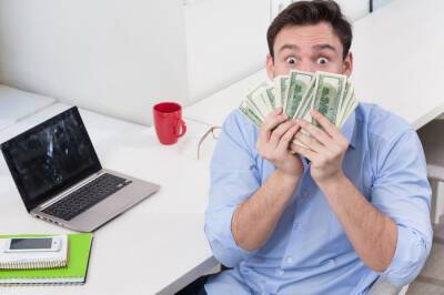 Введут ли в России гарантированный доход в 10 тысяч рублей - infox.ru - Россия