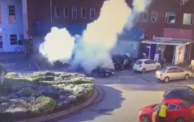 Появилось видео момента взрыва авто в Ливерпуле - korrespondent.net - Украина - Англия - Великобритания