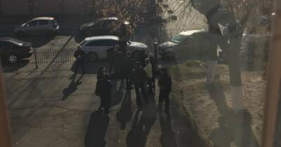 Попало 4-5 пуль: в Киеве возле суда расстреляли мужчину (фото, видео) - focus.ua - Украина - Киев - Грузия - район Святошинский