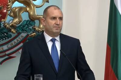 Румен Радев - Действующий президент Болгарии Радев победил в первом туре выборов - vm.ru - Болгария