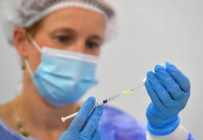 Федор Лапий - Иммунолог назвал вакцину, которая максимально защищает от COVID-19 - facenews.ua - Китай - США - Украина - Англия - Германия