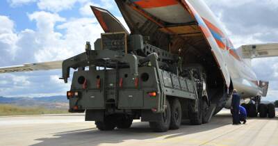 Хулуси Акар - Турция готова применять С-400 "в нужном месте" - ren.tv - Россия - США - Вашингтон - Турция - Анкара