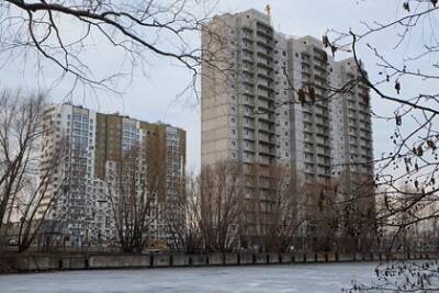 В более чем 40 городах России перестали строить жилье - lenta.ru - Россия - Мурманск - Братск - Соликамск - Сызрань