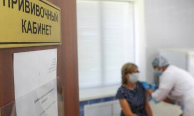 Дмитрий Горяев - В Красноярском крае ввели обязательную вакцинацию для пенсионеров и силовиков - og.ru - Красноярский край