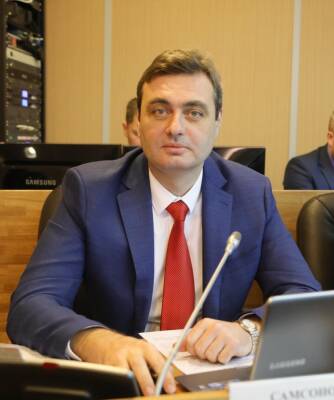 Артем Самсонов - Следователи раскрыли подробности дела о педофилии против депутата от КПРФ - znak.com - Россия - Приморье край - Владивосток