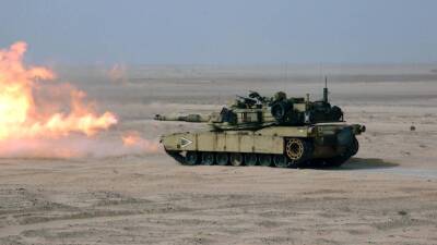 Американский танк Abrams перевернулся и попал в западню из-за невнимательности экипажа - inforeactor.ru