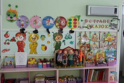 Майя Соловьева - В ХМАО за неделю в полтора раза выросло число закрытых групп в детских садах - znak.com - Югра - район Ханты-Мансийский