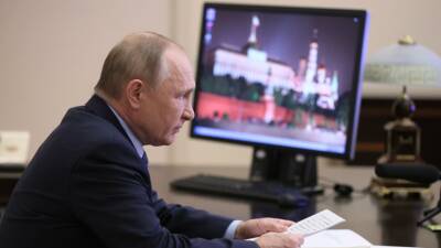 Владимир Путин - Путин заявил, что излишняя бюрократия мешает обеспечивать людей лекарствами - russian.rt.com - Россия