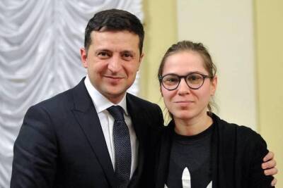 Владимир Зеленский - Анатолий Шарий - Украинка, «случайно» встретившаяся в пабе с Зеленским, фотографировалась с ним несколько раз до этого - sharij.net - Украина - Босния и Герцеговина