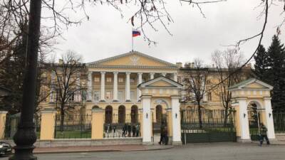 Финансовый аналитик Артюхов заявил о необходимости увеличить бюджет на расселение людей в Петербурге - inforeactor.ru - Санкт-Петербург