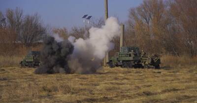 Отражали атаку 30 танков: бойцы ООС провели учения в Луганской области (фото) - focus.ua - Украина - Луганская обл.