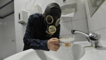 Вонючая вода в кранах вологжан, ужесточение наказания для алиментщиков и разваливающийся мост в Вологодской области: обзор новостей дня - vologda-poisk.ru - Россия - Вологодская обл. - Вологда
