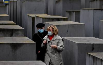 В Украине уже 79,5 тысяч COVID-смертей - korrespondent.net - Украина