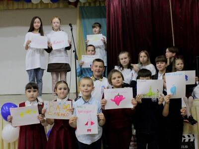 Представители российского движения школьников Южноуральска отпраздновали день рождения - u24.ru - Южноуральск