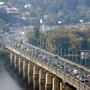 В Киеве демонтировали одну из колонн на мосту Патона - reporter-ua.com - Украина - Киев