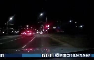 Несовершеннолетний угнал автомобиль из сервиса Могилева, в котором подрабатывал - ont.by - Белоруссия