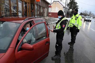 Эдуард Хегер - Еще одна страна Европы введет локдаун для непривитых - lenta.ru - Словакия - Reuters