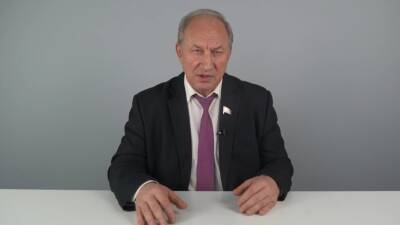 Валерий Рашкин - «Произвёл два выстрела в силуэт животного»: депутат Рашкин рассказал об убийстве лося - russian.rt.com - Россия - Саратовская обл.