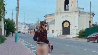 Руслан Бобиев - Анастасия Чистова - Полицейские из Калуги проверяют фото девушки в трусах на фоне храма - newizv.ru - Таджикистан