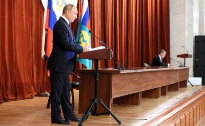 Владимир Путин - Путин: Дошло до того, что на расстоянии в 20 км от наших границ летают американские стратегические бомбардировщики - topwar.ru - Москва - Россия