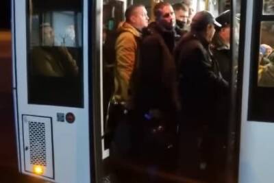 Аэропорт Читы снял с себя ответственность за набитые пассажирами самолётов автобусы - chita.ru - Чита