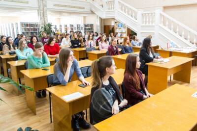 Половина студентов-айтишников хотят уехать из России - опрос - nakanune.ru - Россия - США - Англия - Германия - Канада