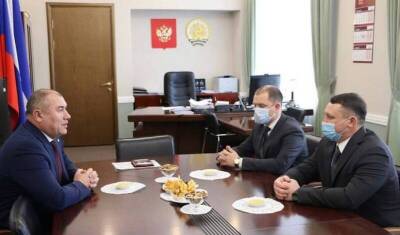 Власти наградили уфимца, который спас провалившуюся под лед девочку - mkset.ru - Россия