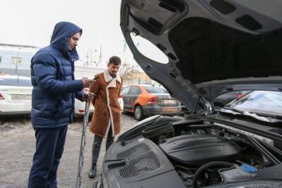 Автоэксперт рассказал, как определить реальный пробег подержанной машины - vm.ru