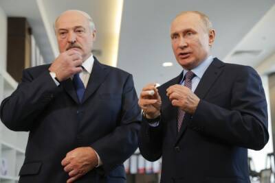 Владимир Путин - Дмитрий Песков - Александр Лукашенко - Песков: Путин и Лукашенко не нашли выхода из миграционного кризиса - mk.ru - Москва - Россия - Белоруссия - Польша - Минск
