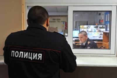 Валерий Горелых - Рецидивист во время допроса напал с ножницами на российского следователя - lenta.ru - Россия - Екатеринбург - Свердловская обл.