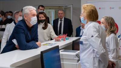 Сергей Собянин - Собянин посетил новый центр детской трансфузиологии в Морозовской больнице - russian.rt.com - Москва