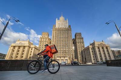 Йенс Столтенберг - Константин Гаврилов - В МИД России заявили о «взрывоопасной» обстановке в Европе из-за НАТО - lenta.ru - Россия - США - Брюссель - Вена