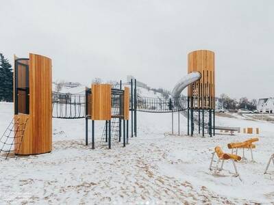 Современная детская площадка открылась на Нижне-Волжской набережной - vgoroden.ru - Благоустройство