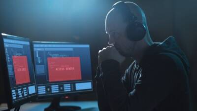 Большой брат все слышит: как через телефон отдать паспортные данные мошенникам - 5-tv.ru - Россия