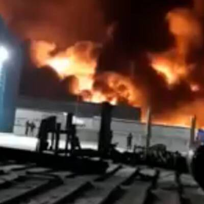 В Ульяновске несколько часов борются с пожаром в цехе предприятия по производству моек - radiomayak.ru - Ульяновск