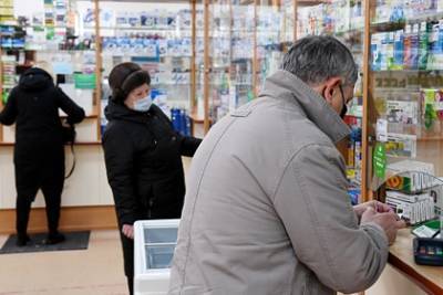 Провизор раскрыла способы обмана россиян в аптеках - lenta.ru