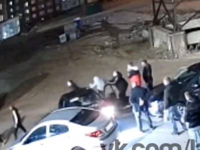 Жители Воронежа устроили «суд Линча» над устроившими ДТП пьяными лихачами - bloknot.ru - Воронеж
