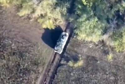 ВСУ опубликовали видео подрыва БТР ополченцев якобы на собственных минах - topcor.ru - Украина - ДНР