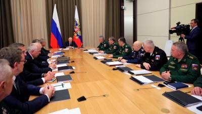 Владимир Путин - Путин призвал укреплять оборону России на фоне появления корабля ВМС США в Черном море - golos-ameriki.ru - Россия - США - Сочи - Балтийск