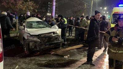 Двое погибли, трое на грани: в Махачкале машину разорвало на части после ДТП - 5-tv.ru - Махачкала - респ. Дагестан
