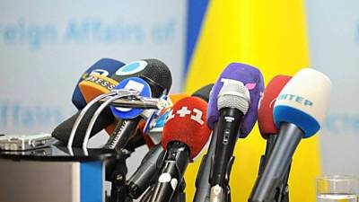Михаил Подоляк - Офис Зеленского рассорился с журналистами - anna-news.info - Украина