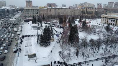 В результате четырехдневного снегопада Новосибирск покрылся сугробами - runews24.ru - Новосибирск - Дзержинск