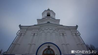 QR-коды в деревнях и в селах: одних не пускают в храм, другие штурмуют дома культуры - newdaynews.ru