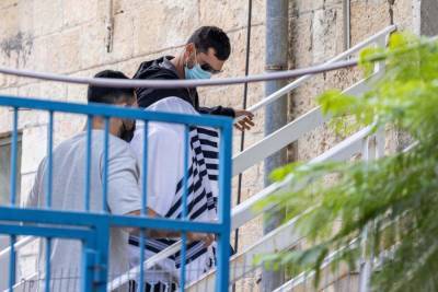 Раввин Берлянд и его жена доставлены в суд Иерусалима - news.israelinfo.co.il - Иерусалим