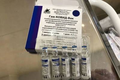 Дмитрий Лисовец - Комздрав опроверг информацию о смерти 12 петербуржцев после вакцинации от COVID-19 - spb.mk.ru - Санкт-Петербург