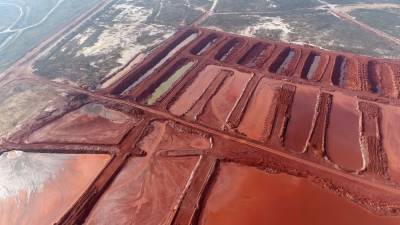 НГЗ воюет с пострадавшими от его отходов - красного шлама, вызывающего рак - СМИ - politeka.net - Украина - Николаев - Николаевская обл.