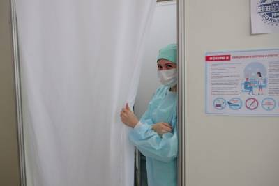 Опрос показал, что жители Курганской области не готовы прививать своих детей от ковида - znak.com - Курганская обл.